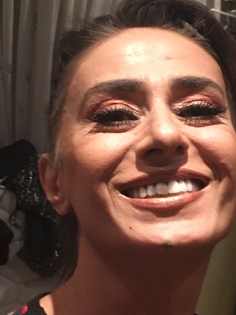 Yıldız Tilbe (@yildizztilbee) on Twitter photo 