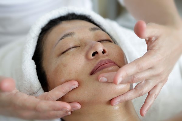 sukanyamjee's tweet photo. Skin Care After Microdermabrasion Treatment https://t.co/NdpvtJesiU https://t.co/u8VA4rmgBT