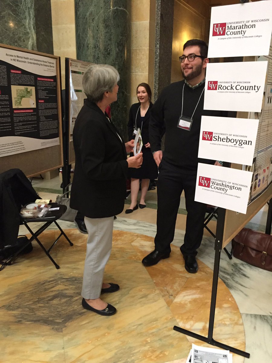 UWC_UWEX's tweet photo. Peter Kelly of @UWRockCounty shares his #Spanishresearch with Senator Ringhand at #RITR2017 today. @NMddx https://t.co/n2UqLEWWmT