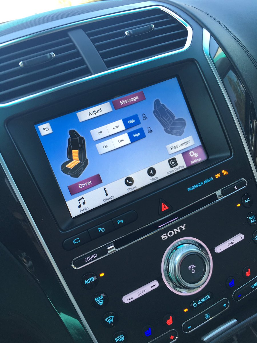 kbrooks_CO's tweet photo. Yes @Ford I'll take that massage while I sit in crazy traffic. #explorerplatinum https://t.co/utxKbE29bJ