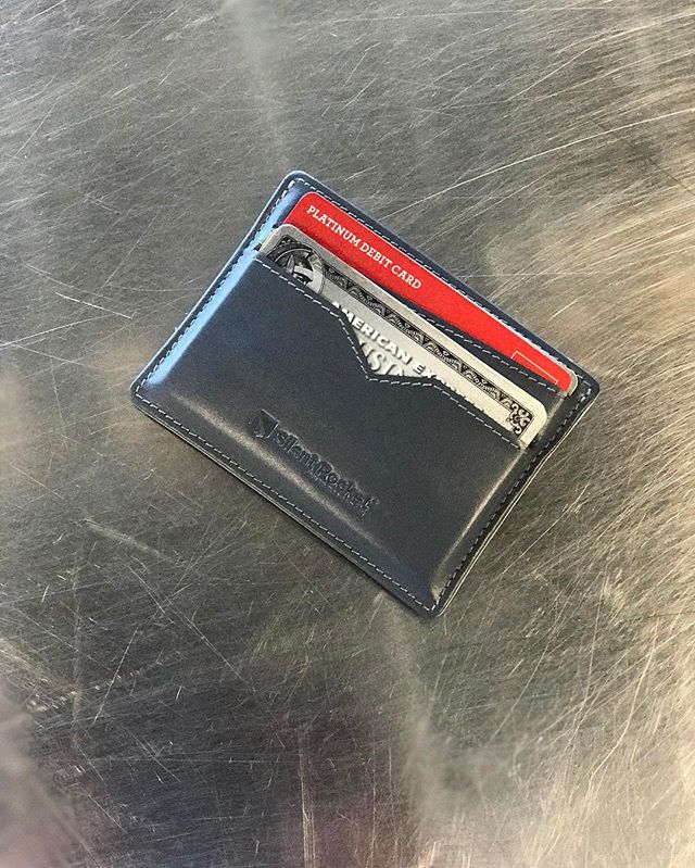 goslnt's tweet photo. It might get all scratchy, but it tells a story #mtg #edc #simplecard https://t.co/mTZOoI0xoY