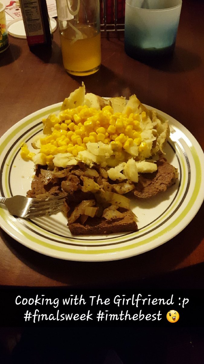 Mi3aela's tweet photo. @GordonRamsay what do you think of my Elk Steak &amp; Baked Potato dinner- Not bad for a college kid during finals 😝 https://t.co/1Dm8KKNxDw