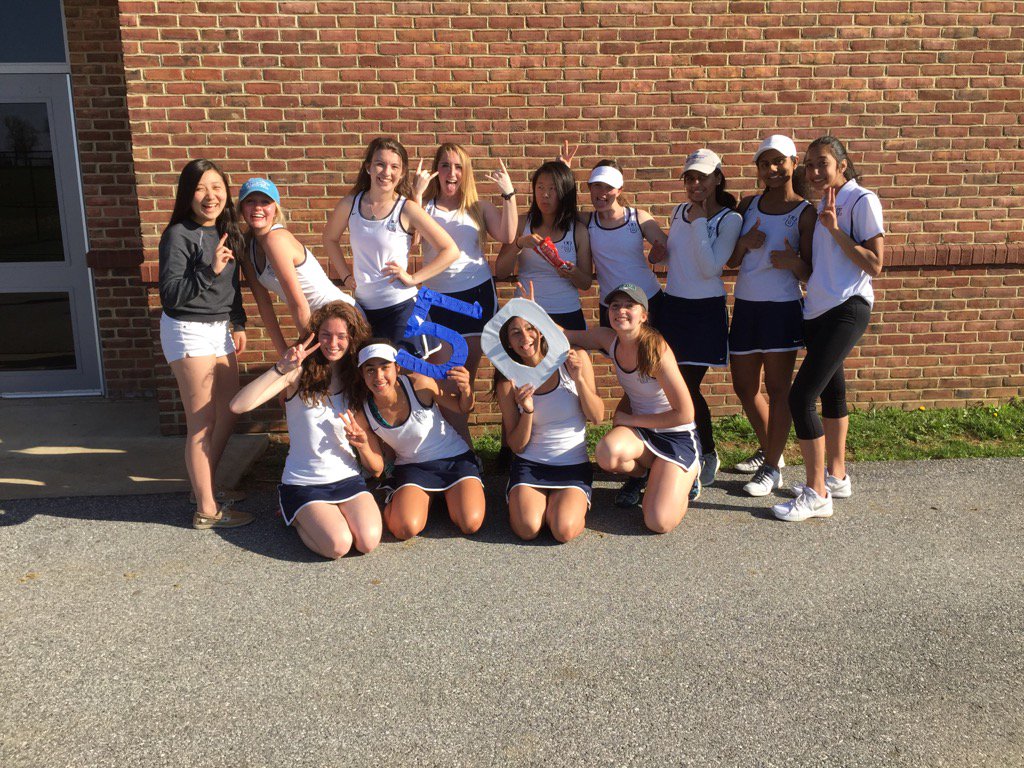 oldAgeJ's tweet photo. 🎉50🎉Consecutive Wins @Isabella_RM_ @aaliya_hus @arianaelise98 @zinky_08 @haydon_mcphee @plev_ @usmani_hiba #theU🎾 https://t.co/ZuZDuSW5XD