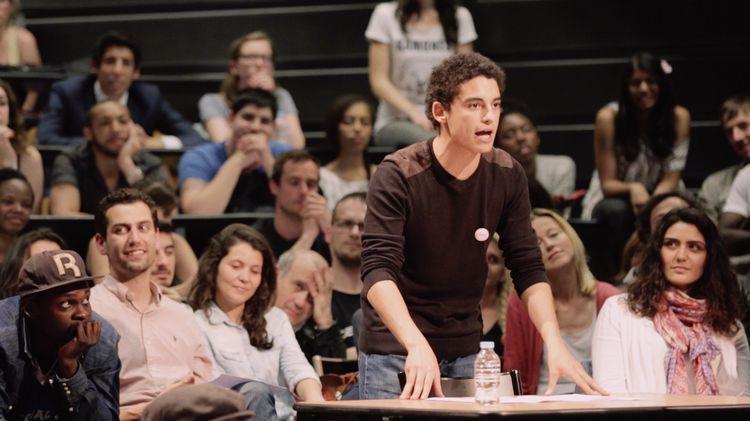 libe's tweet image. «A voix haute», en verbe et contre tous : un docu enthousiasmant bit.ly/2osXiGS