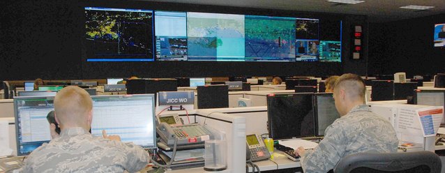 twtsparks's tweet photo. Federal leaders express their need for more resources to hire and retain #cyber experts #GITECSummit #cdwsocial https://t.co/SeMQcW2jrn https://t.co/GpR1dmtjwI
