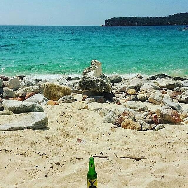 Miércoles santo desde Playa Blanca, Parque Nacional Mochima🌴🌅 Que ricura nuestras playas e islas😍