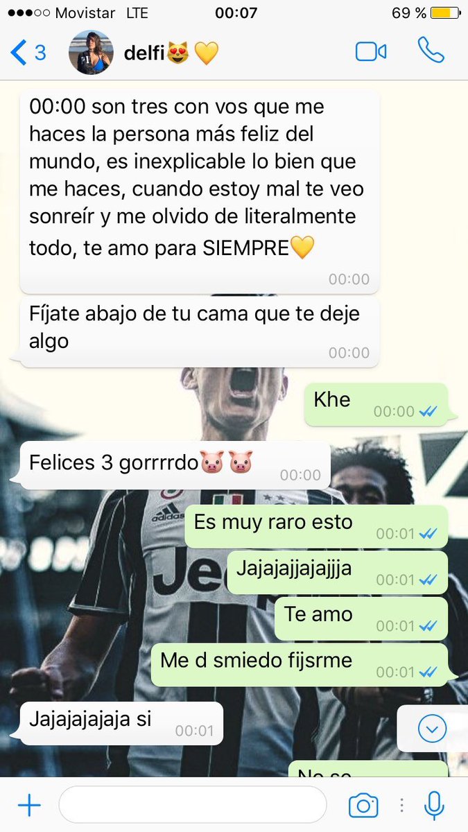 HiperCompulsivx's tweet photo. Soy la única que piensa en la plata que se tuvo que gastar la mina para ese regalo? https://t.co/4Nh69J8Lko