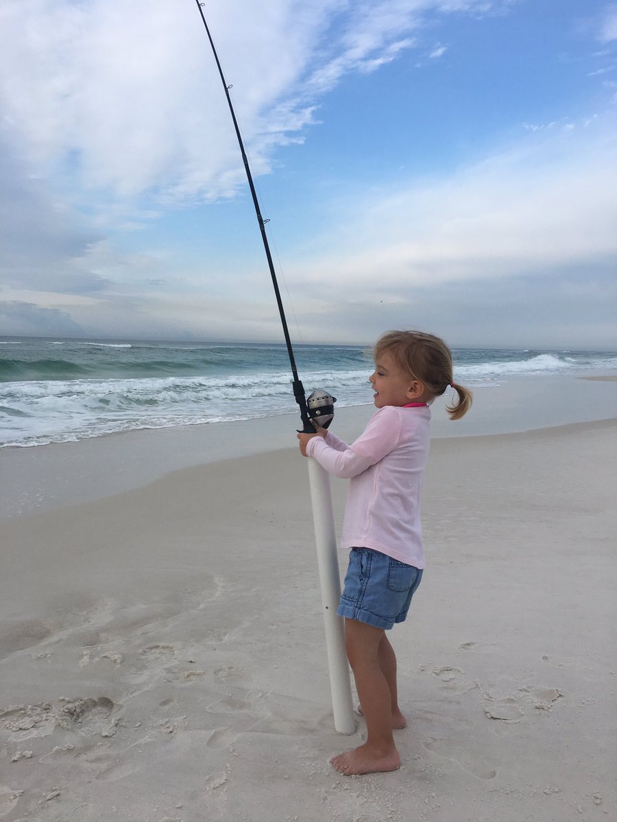 huntinpanic's tweet photo. Our last morning at the beach was the best for pomps!! #takeakidfishing #pompano #whiting #surffishing #fishflorida https://t.co/cZmT7ZDahA