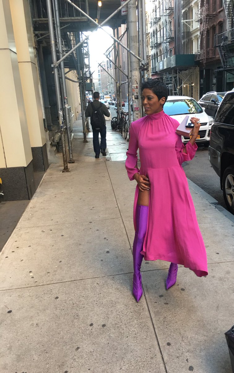 tamronhall's tweet photo. On the way to interview @OfficialALT @BAM_Brooklyn #Balenciaga super nervous. He's going to be candid and unplugged https://t.co/B2pFCG7UQ0