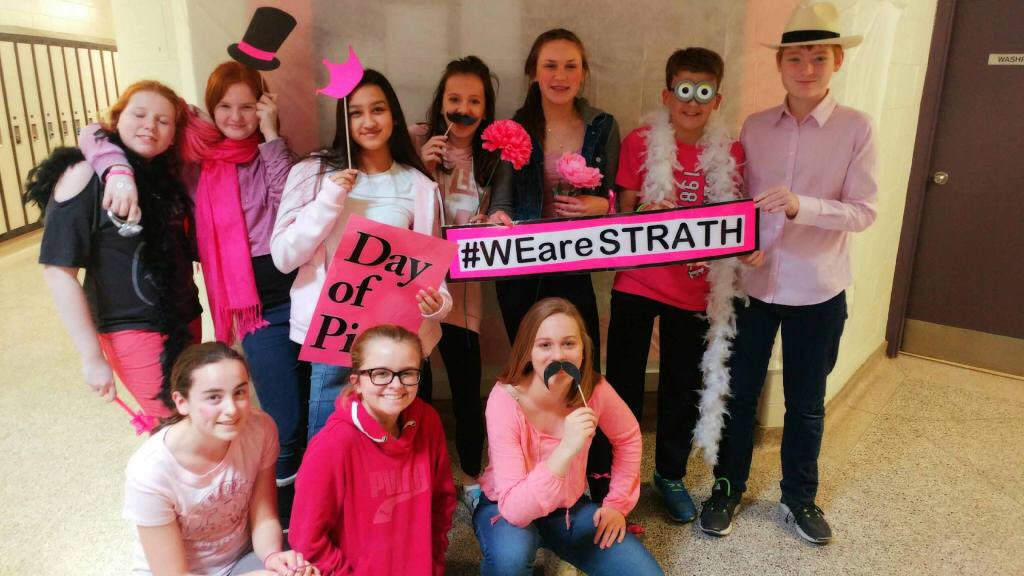 JamesStrathPS's tweet photo. #pinkponies and Strath Colts support Day of Pink @JamesStrathPS #everyonedeserveskindness #kprisawesome https://t.co/OTiXNJkZoL