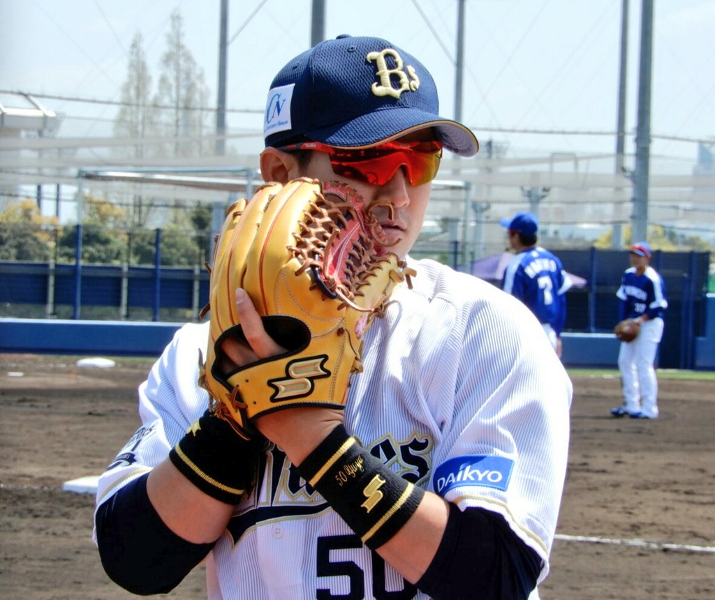 BsOZE41 on Twitter: "舞洲サブ球場☆ ドラゴンズ戦⚾️シートノック前のキャッチボール。小田裕也選手です🍀…