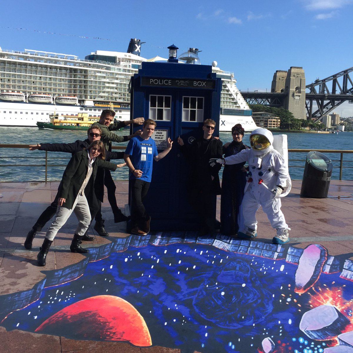 doctorwho_aus's tweet photo. A perfect day for the TARDIS to materialise in Sydney! #TimeForHeroesAU https://t.co/LqaoTMwj3m