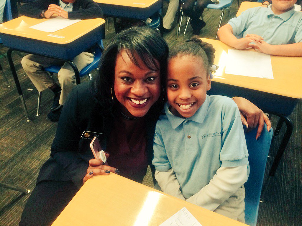 UPrepSchool's tweet image. Amazing experience with our 4th gr. scholars and @leslieherod. She's a celebrity at our school #signingautographs