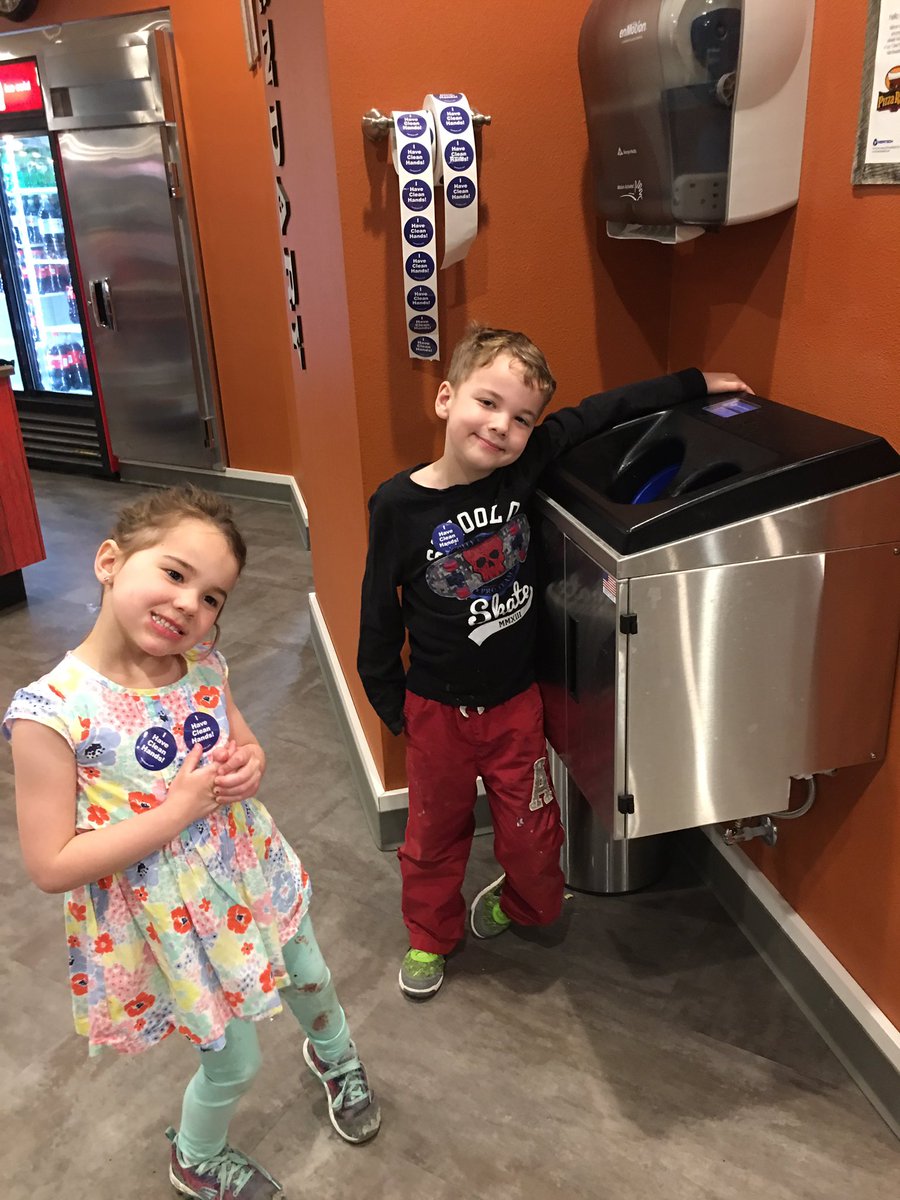 AmberKilburn1's tweet photo. The kids approve of the remodel of the @PizzaRanch in Sgt. Bluff. Complete with a kid door and a hand wash station! https://t.co/XP1A8k0jyb