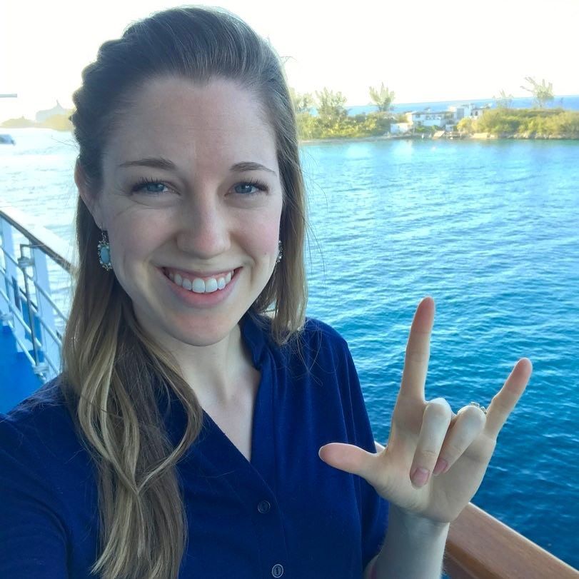 WithAdrienne's tweet photo. This is your weekly reminder to tell someone that you love them. Today. Right now.
•
Bear hug them, call them, tex… https://t.co/iHrqElGtak https://t.co/Ssiqfg0iWE