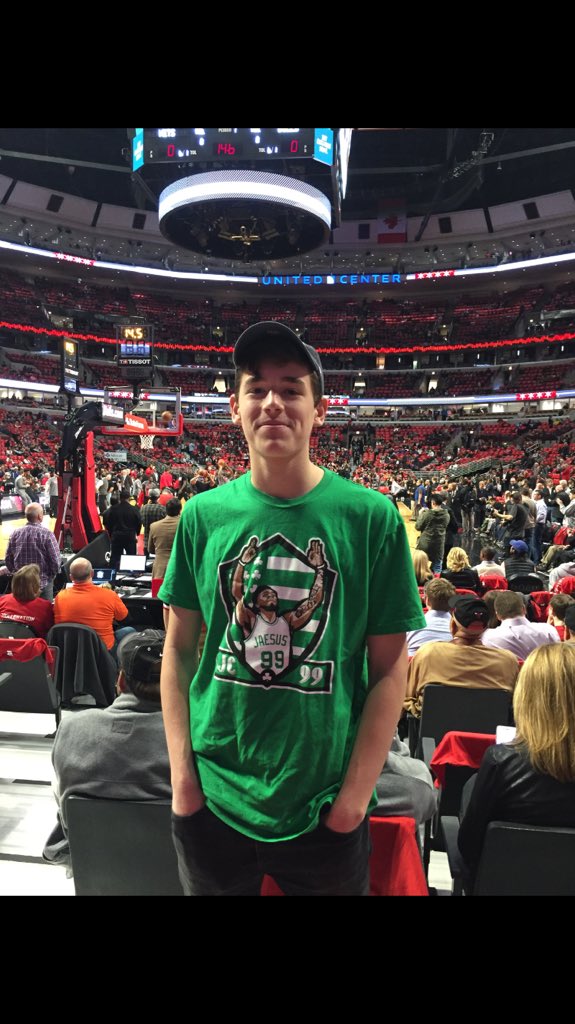 luchvain's tweet photo. Our regular season bitch vs our first round bitch #bullsvsnets #Celtics @WeAreTitleTown https://t.co/3C9g4JQlRe