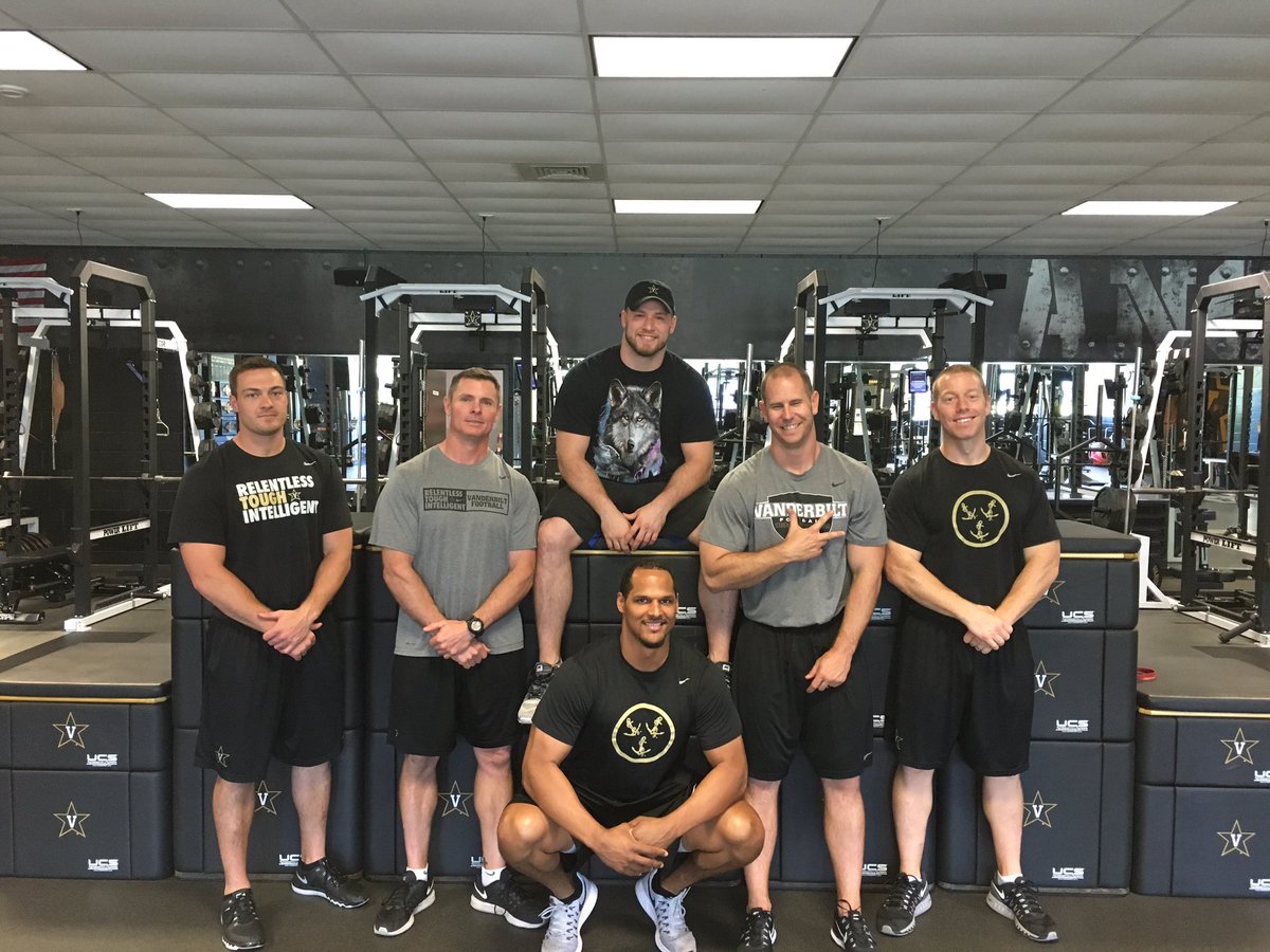 Will Compton tweet media