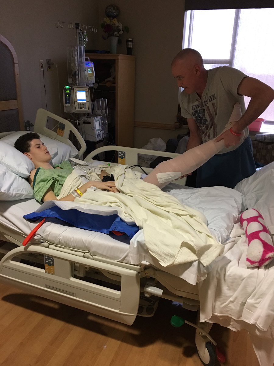 seanenglish24's tweet photo. I'm getting stronger and stronger thanks to you guys (and of course the candy🍫‼️) and this is the only beginning! All 24 hours after surgery https://t.co/PiUhVelZ7o