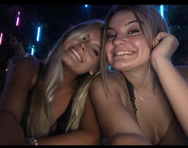 marissaanzalone's tweet photo. happy birthday to one of my fav people @emmy_graves !!! Love you sm can't wait to see you soon💘😍😊💙🎉 https://t.co/PzFeL48wJ9