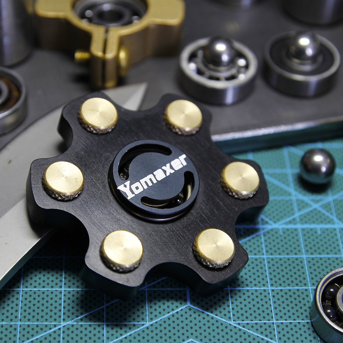 YomaxerFidget's tweet photo. Yomaxer New Metal Style Fidget Spinner Is On !!! Visit: https://t.co/DBOCMPgf4o  for more detail. #fidget #fidgetspinner #handspinner https://t.co/SDlsYDbxK1