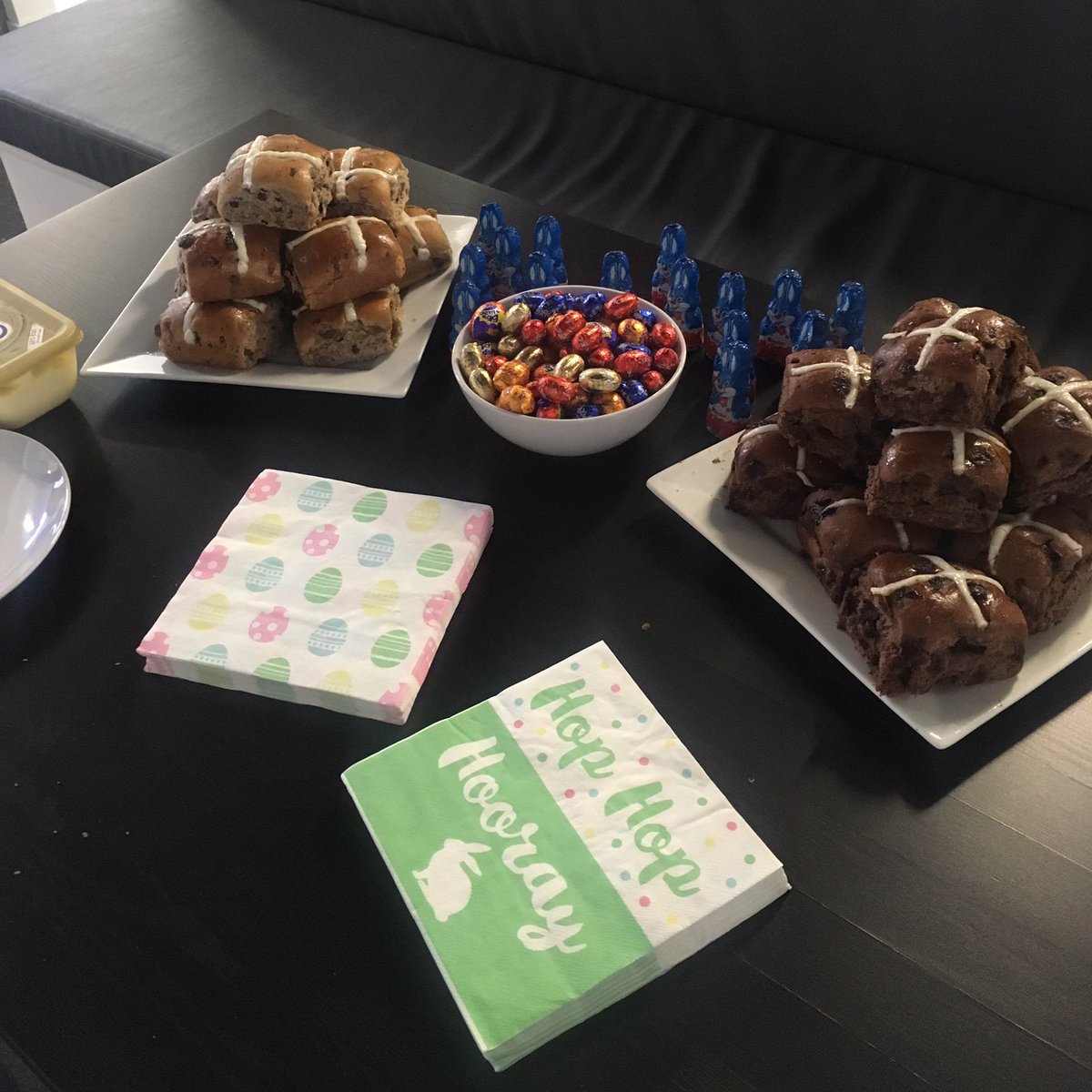 Net_Engine's tweet image. Little bit of an Easter spread for morning tea today. Happy long weekend ya'll! 🐰🐣