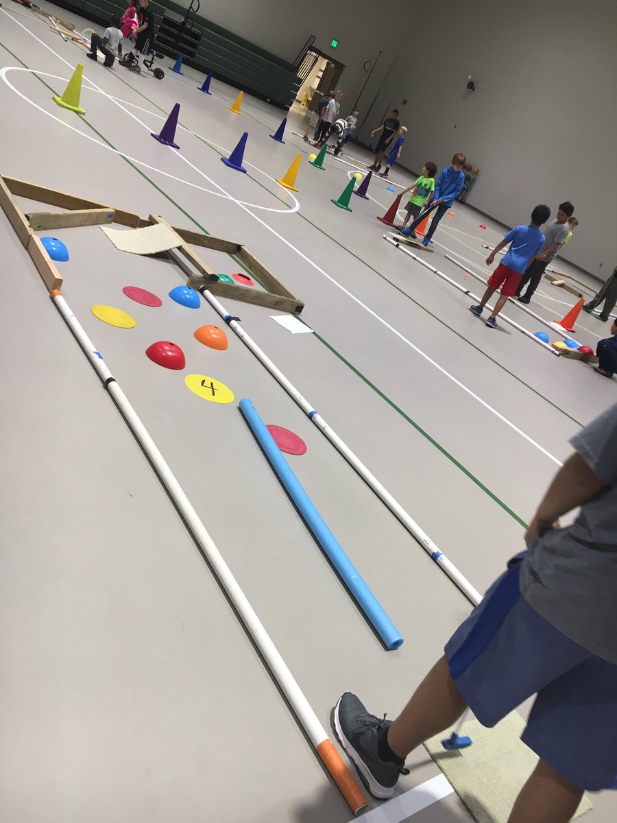 PE_at_TheRidge's tweet image. More Leader In Me Club pics of amazing golf holes! #crosscurculum #funbuilding #activelearning
