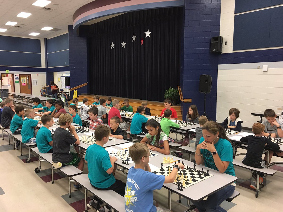 MiersClassroom's tweet photo. BBES Chess Tourney! @bearbranchelem @tollenaereclass https://t.co/Rn6THPb67Y