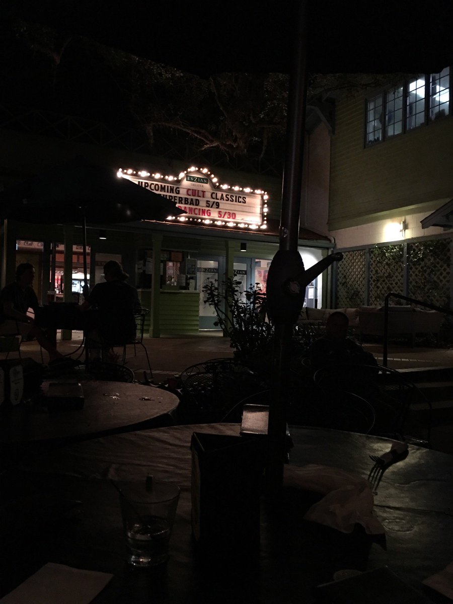 jenvargas's tweet photo. Central Florida Film Network meetup! #CFFN (at @EdenBar in Maitland, FL w/ @reilly_tyne) https://t.co/6zhUmsvhvg https://t.co/bjpBleKrUj