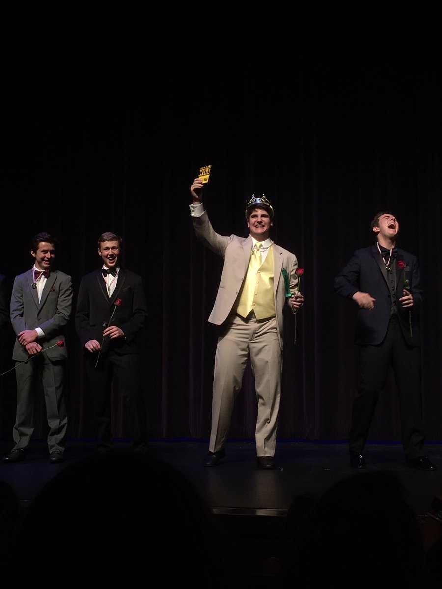 nicofer00's tweet photo. What an honor to be Junior Mr Knight! TBH imma guard that shit like a wwe championship title... step in the ring... brrrrotherrrrr 💃💃👑 https://t.co/TmnHZLqCX2