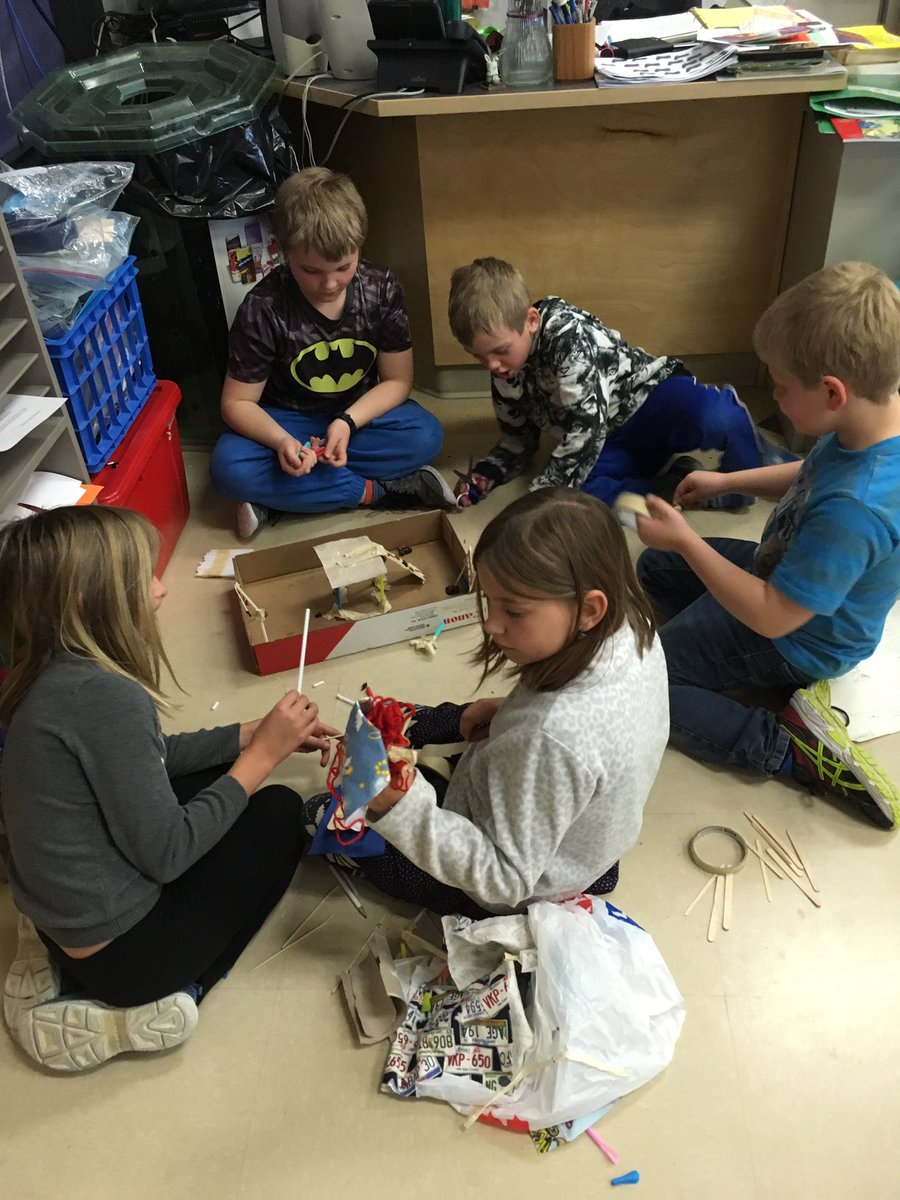 TRteachergirl's tweet photo. Cooperative learning in building a model playground. #engagement #gr3science #fun @TerraceRidgeSch @MaricaMcWhinnie https://t.co/Ib1QeJ6mVe