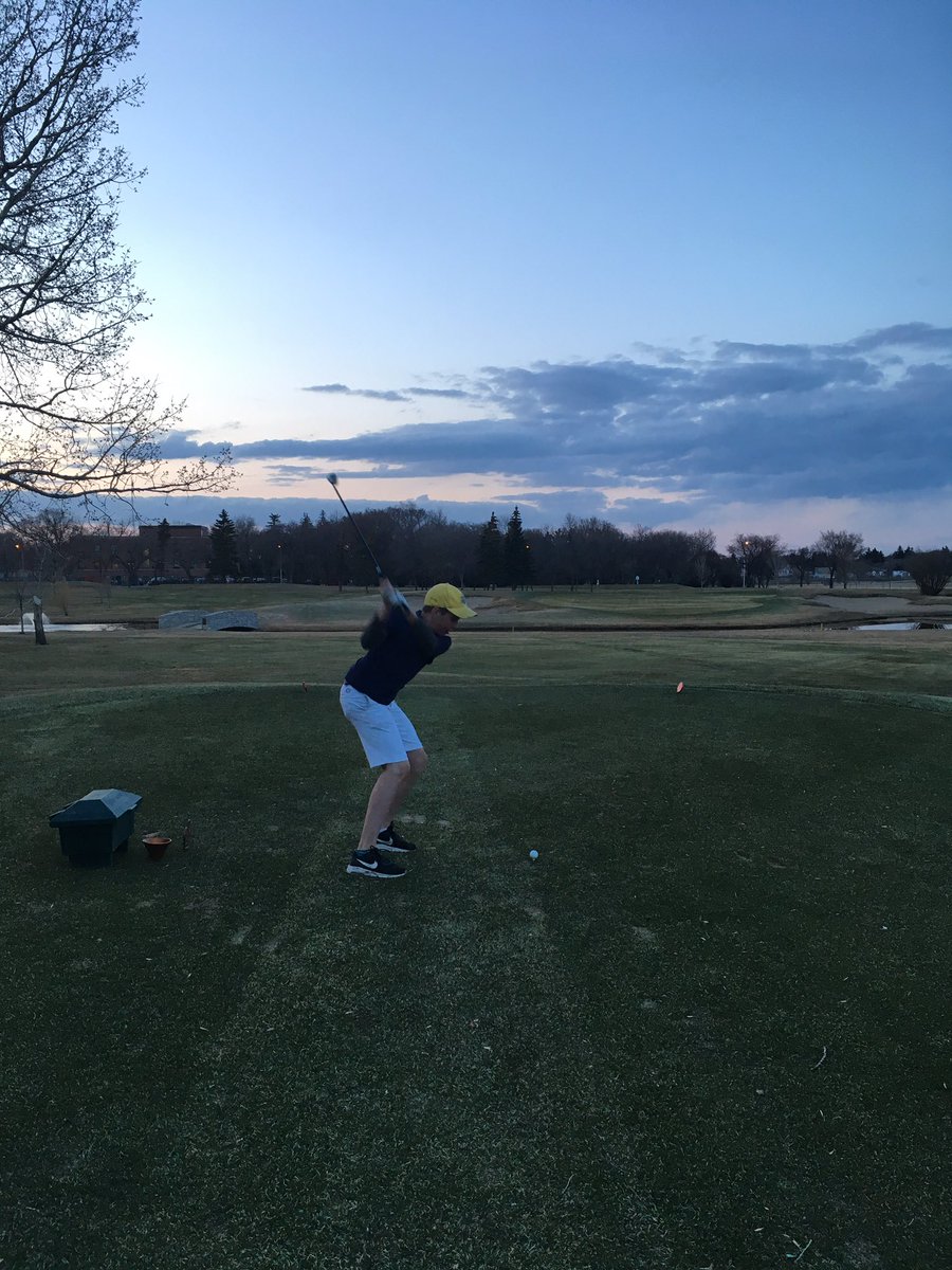 RoyalReginaGC's tweet photo. Some of our finest Junior Golfers out playing on this April 12th night. Rumour has it they won the Closest to the Pin vs @Mully91 tonight! https://t.co/ltRF47nSsI