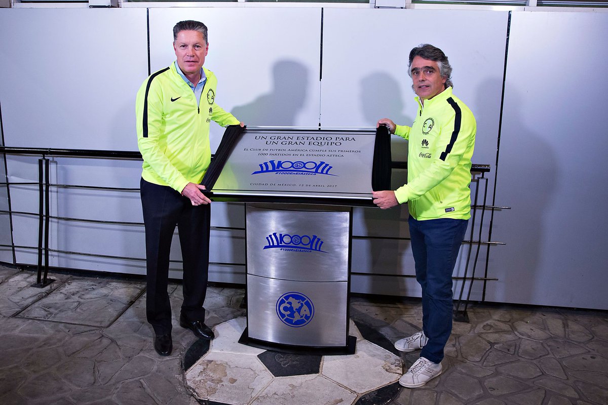 América devela placa por mil partidos de liga en el Azteca