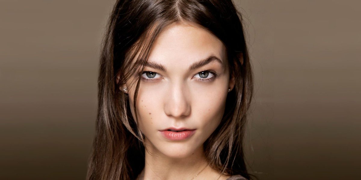 RubyKolo's tweet image. Korean dermatologist talks about #Korean skincare routine via @ELLEmagazine #Kbeauty #SoKo #skincare #tenstep #Korea elle.com/beauty/makeup-…