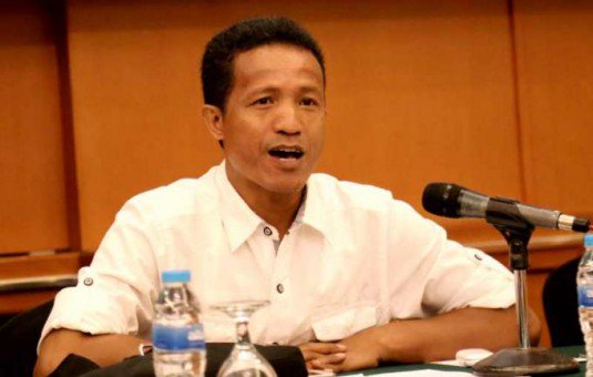 ellrey's tweet photo. Protes Terhadap Cegah Setnov, Menunjukan Ketidakberdayaan DPR di Hadapan KPK #ProtesDPR #CegahSetnov #KPK https://t.co/v8YNcUjINY https://t.co/25zmTlytvK