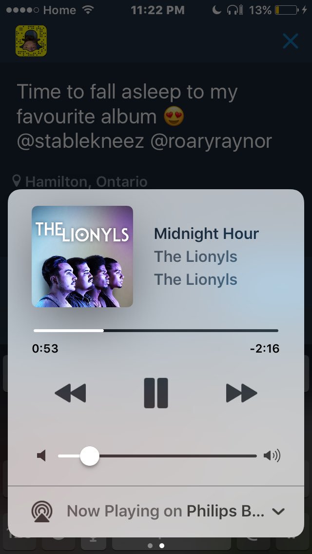 IanMck_'s tweet image. Time to fall asleep to my favourite album 😍 I got 6 of my friends to buy it .. they all love it @stablekneez @roaryraynor