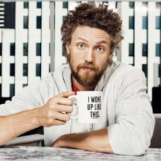   Happy birthday to Hunter Pence, 34 today :-) 