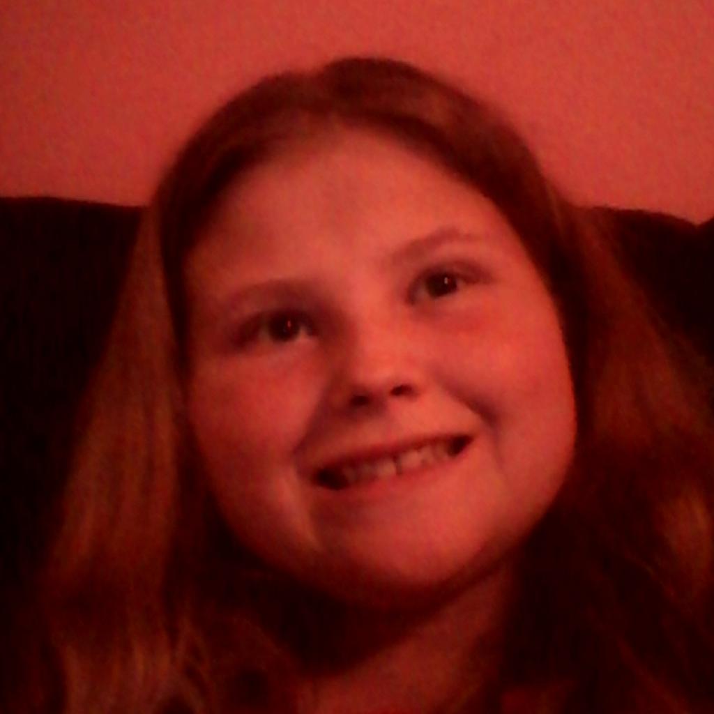 emberly2000's tweet image. So damn fine love you Ross Lynch