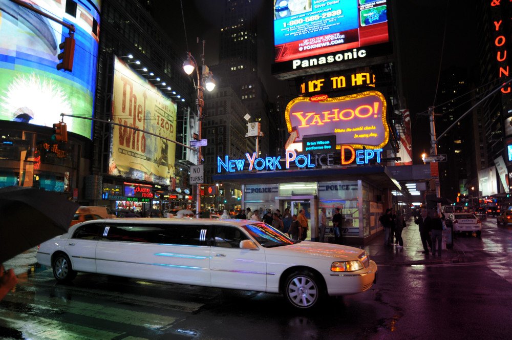 RESERVELIMO's tweet photo. Looking to go for sightseeing tour in New York City? Book Limousine online at https://t.co/IpFgH8kgTB #reliable #customer_services. https://t.co/OaEflQkcCM