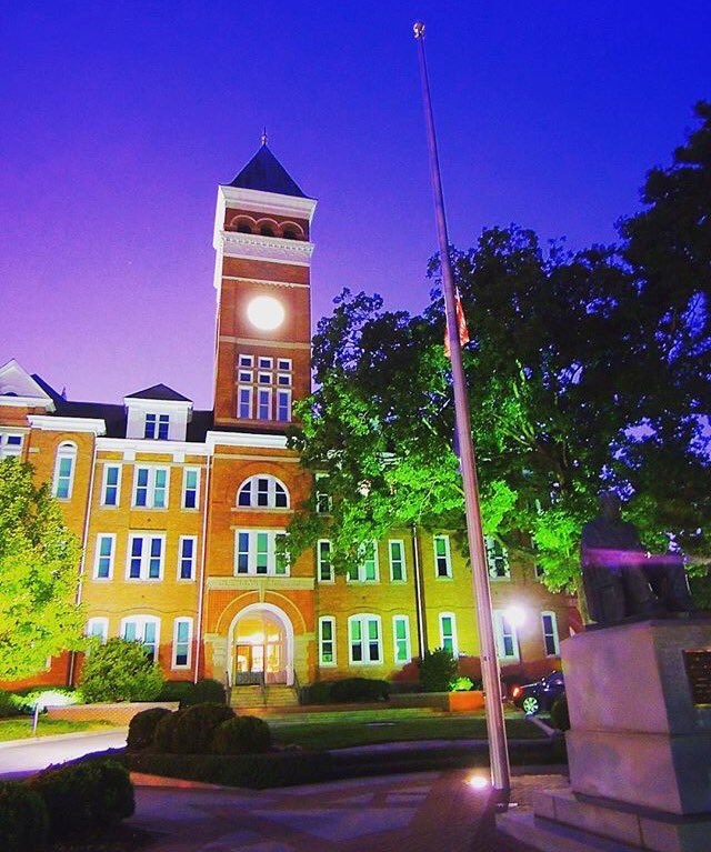austinebond's tweet photo. We have arrived in #Clemson, SC and will be attending Clemson FCA and the #RezWeek united worship service at 9 PM (Thursday) in the amp! https://t.co/ULKGLIAX2u