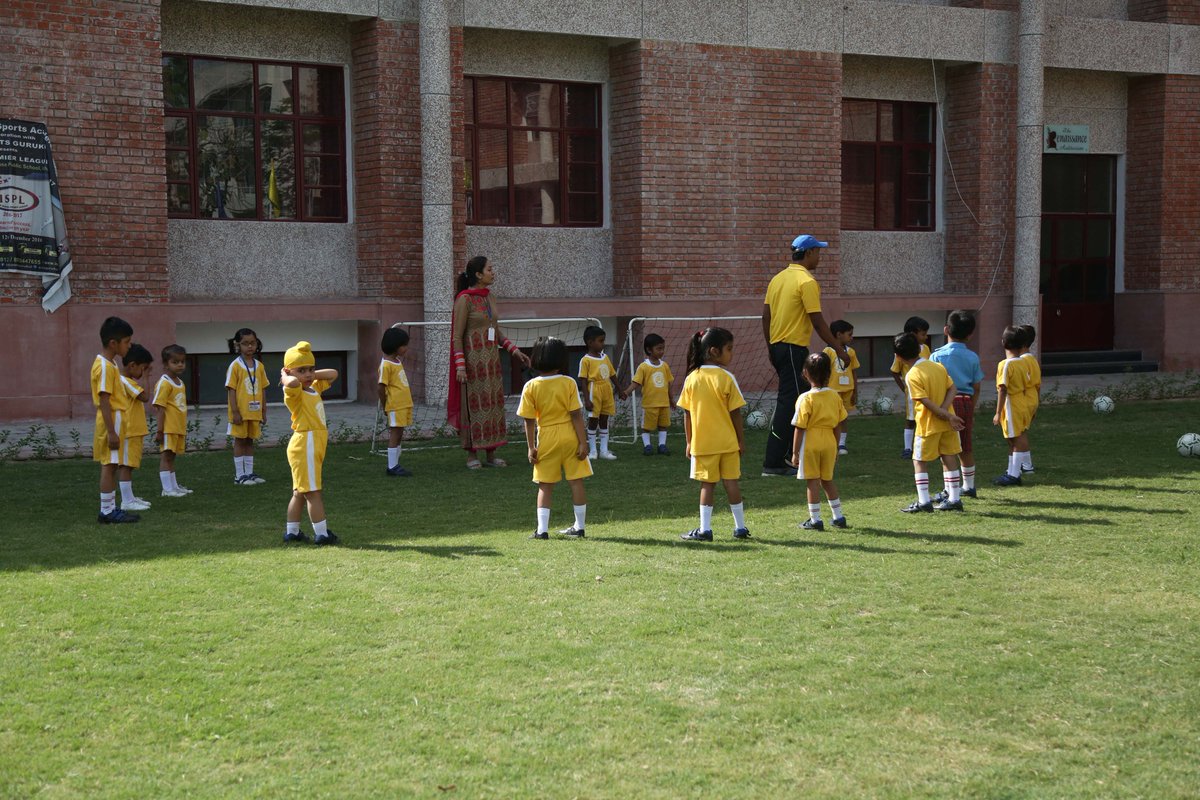 AllenhouseS's tweet photo. OUTDOOR SPORTS ACTIVITIES https://t.co/v78CMDiiOL