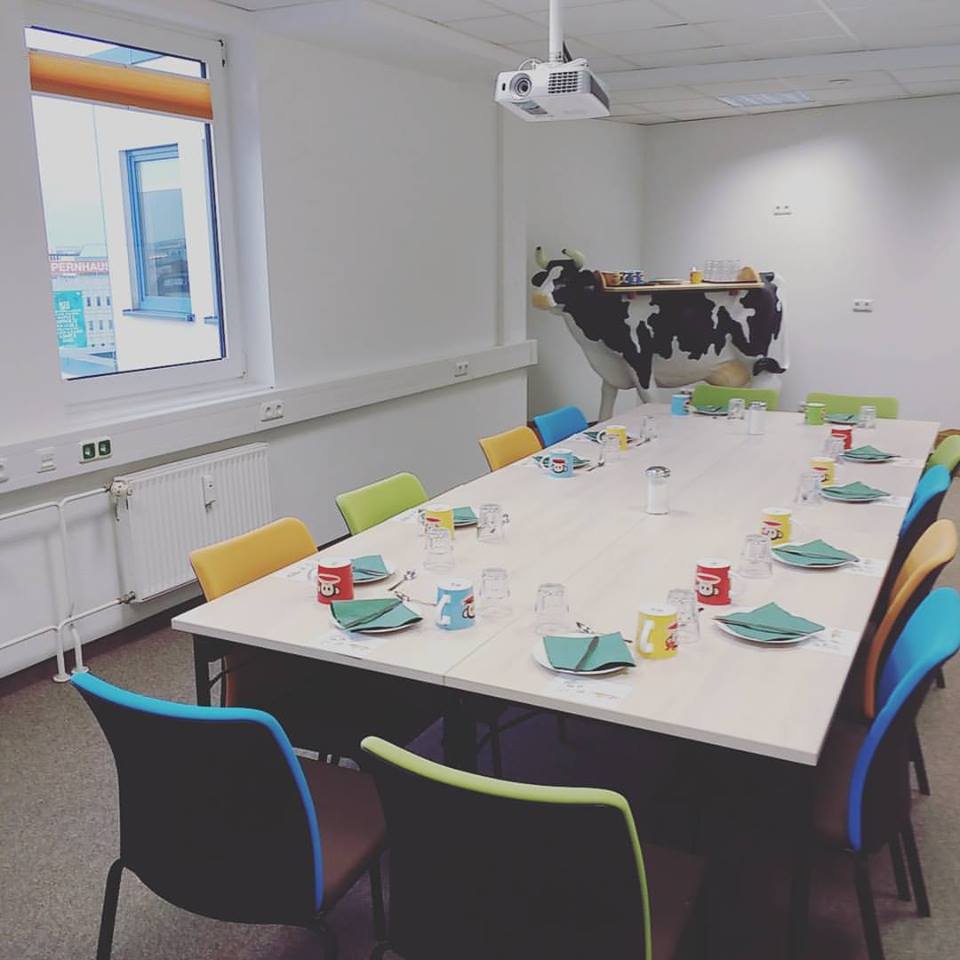 municall_de's tweet photo. Office-to-go an drei Coworking Spaces https://t.co/JLyQiyvXRK
#municall https://t.co/i7vF1esJcQ