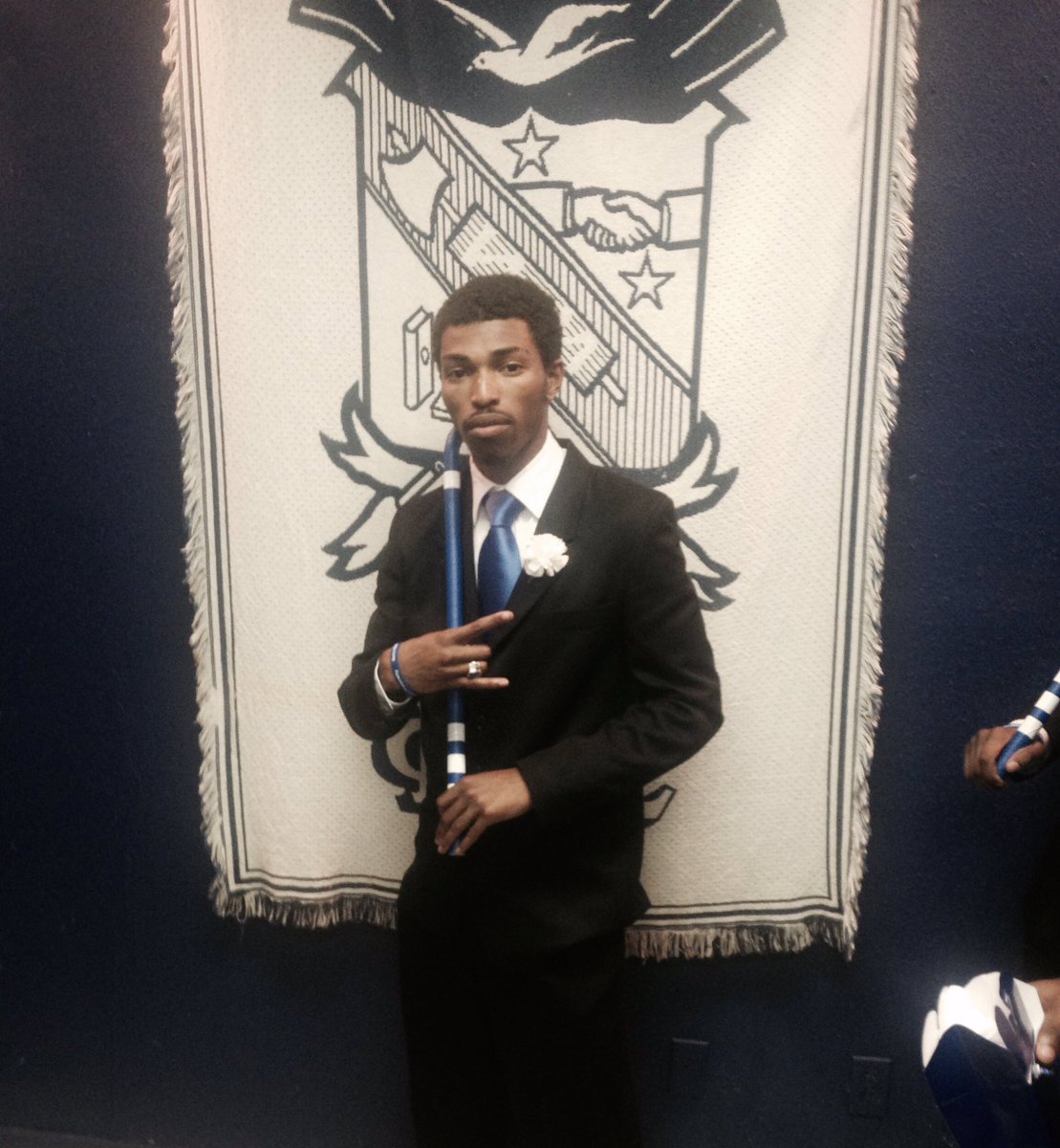 409TLIGHT's tweet image. April 13, 2014 1:35:14 AM...3 years in the MAB. #Spring14 #SSRBR #ENu 🔵🤘🏾⚪️🌙🐺