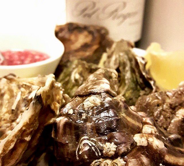 Smokeoysters's tweet photo. En flärdfull inramning på arrangemanget? #stockholm #catering #event #ostron #skaldjur https://t.co/EiNDTWnkai