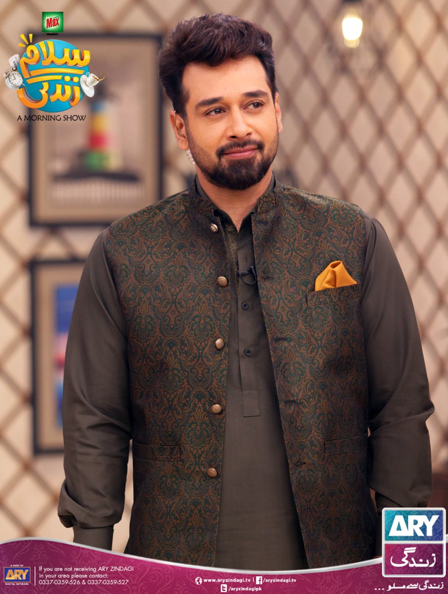 aryzindagipk's tweet photo. Your favourite host @faysalquraishi
LIVE Bar.B.Q special #SalamZindagi on #ARYZindagi
#DawateKhaas #WeekCelebrations https://t.co/L7VmLJRuXY