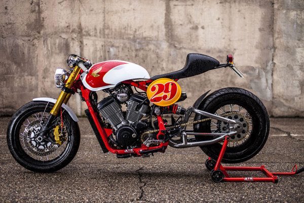 Accela バイク記事紹介 Twitterissa ホンダ シャドウ400をカフェレーサーにカスタマイズ 全然別物になってる ﾟdﾟ T Co 5sdudhbh