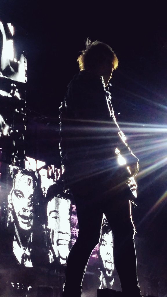 1stLiLOne's tweet photo. @Luke5SOS
I can't GO a year w/o @5SOS on stage! 😢😳😱 https://t.co/D531kpbtJq