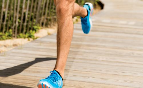 runnersworld's tweet photo. Use these 6 tips to stay out of the doctor's office and on the roads. https://t.co/yXb0W2rgav https://t.co/ybZv1iKMpe
