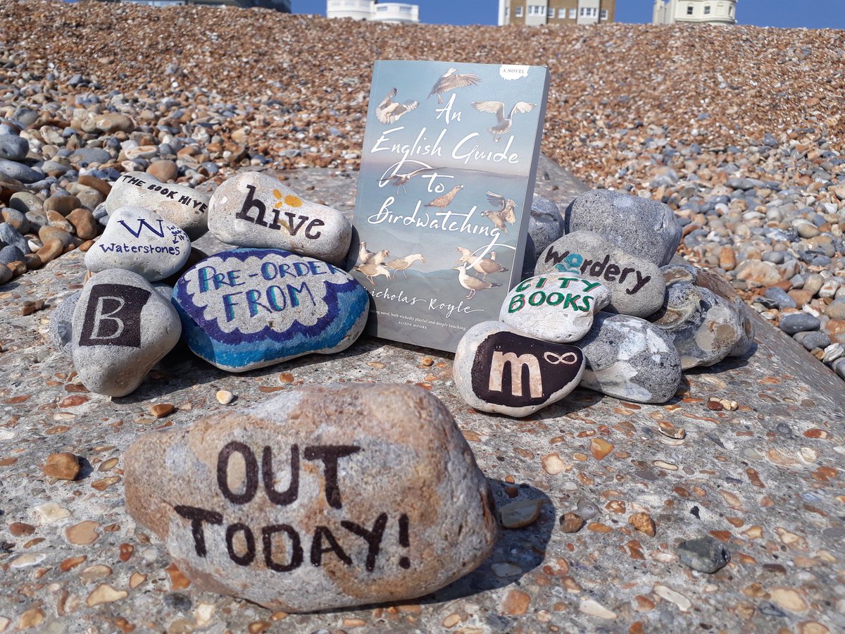 MyriadEditions's tweet photo. 'Incredibly intelligent' – @isabelcostello #AnEnglishGuideToBirdwatching is out today! @nickroyle @RobGMacfarlane @AliJaneMoore #NewBooks https://t.co/b1wv3KYfXJ
