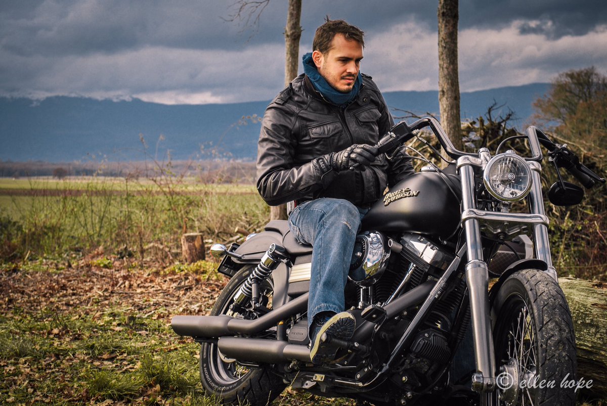 #harleydavidson #Geneve #nature #nikon #blackandwhite #ellenhopephotos #moto