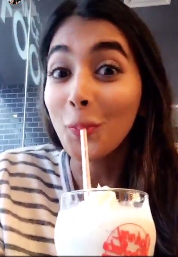 PoojaHegdeLover's tweet photo. Bae with her Orea Shake! 😂😂
#Malaysia #Love #SheIsAllHeart @hegdepooja https://t.co/zmOv4pYSNx